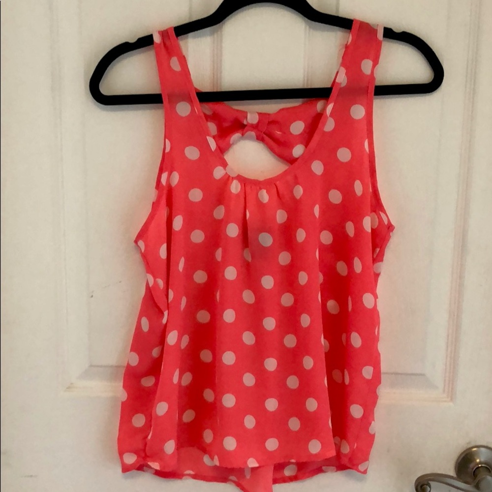 Like new pink/white top.